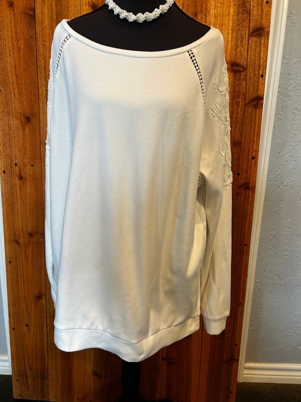 Crown & Ivy White Embellished Sweatshirt - Beaded & Sequin Raglan Sleeves - 2XL